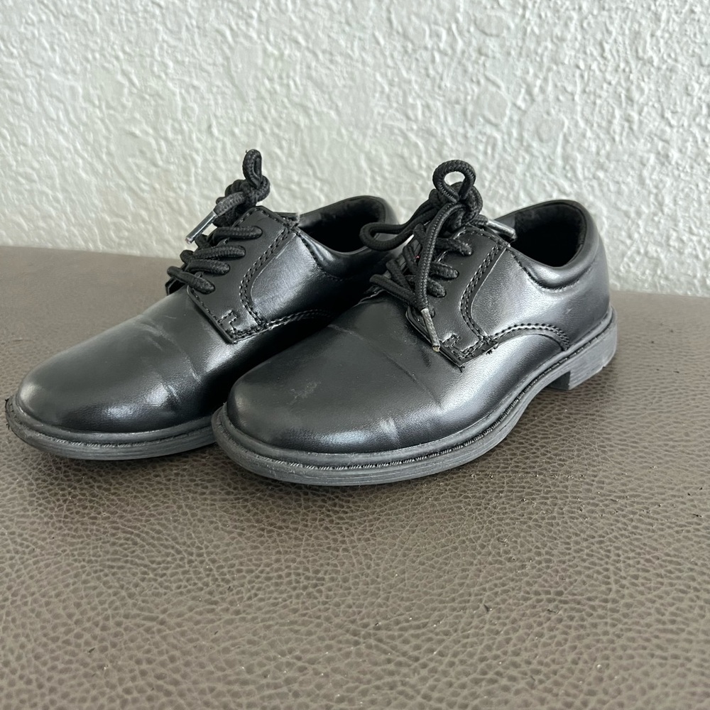 Black toddler shoes